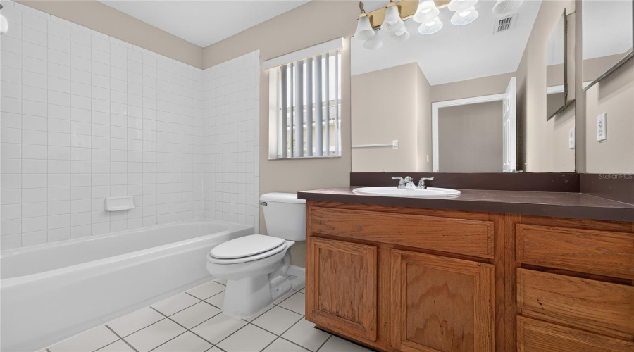 Orlando, Florida 32828, 3 Bedroom Bedrooms, ,2 Bathroombathrooms,Residential,For Sale,Emeraldview,0,Mfro6433744