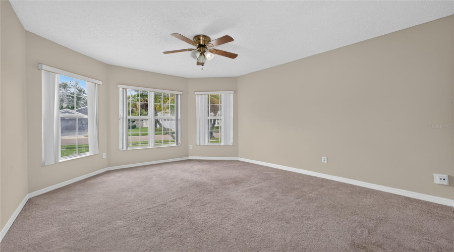 Orlando, Florida 32828, 3 Bedroom Bedrooms, ,2 Bathroombathrooms,Residential,For Sale,Emeraldview,0,Mfro6433744