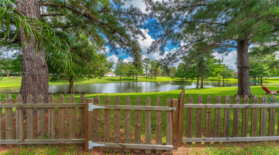 Orlando, Florida 32828, 3 Bedroom Bedrooms, ,2 Bathroombathrooms,Residential,For Sale,Emeraldview,0,Mfro6433744