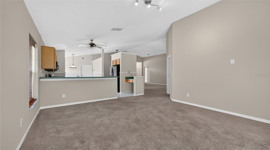 Orlando, Florida 32828, 3 Bedroom Bedrooms, ,2 Bathroombathrooms,Residential,For Sale,Emeraldview,0,Mfro6433744