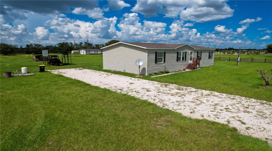 Bartow, Florida 33830, 3 Bedroom Bedrooms, ,2 Bathroombathrooms,Residential,For Sale,Lake Wales Alturas,0,Mfrp4939580