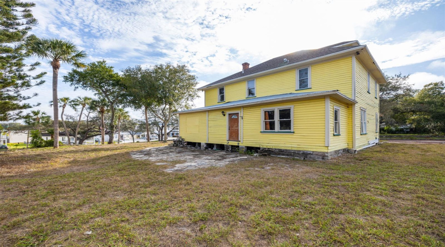 Tarpon Springs, Florida 34689, 4 Bedroom Bedrooms, ,3 Bathroombathrooms,Residential,For Sale,Division,0,Mfru8224317