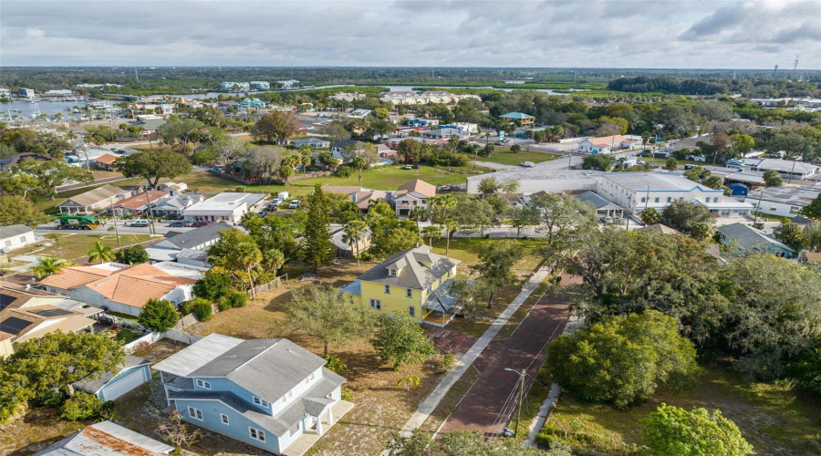Tarpon Springs, Florida 34689, 4 Bedroom Bedrooms, ,3 Bathroombathrooms,Residential,For Sale,Division,0,Mfru8224317