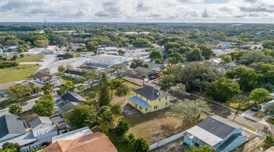 Tarpon Springs, Florida 34689, 4 Bedroom Bedrooms, ,3 Bathroombathrooms,Residential,For Sale,Division,0,Mfru8224317