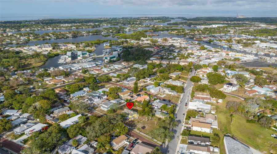 Tarpon Springs, Florida 34689, 4 Bedroom Bedrooms, ,3 Bathroombathrooms,Residential,For Sale,Division,0,Mfru8224317
