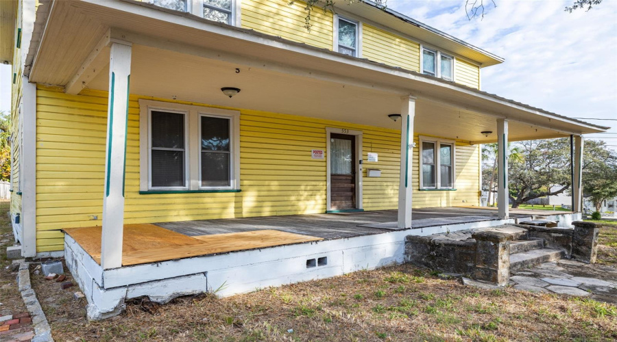 Tarpon Springs, Florida 34689, 4 Bedroom Bedrooms, ,3 Bathroombathrooms,Residential,For Sale,Division,0,Mfru8224317