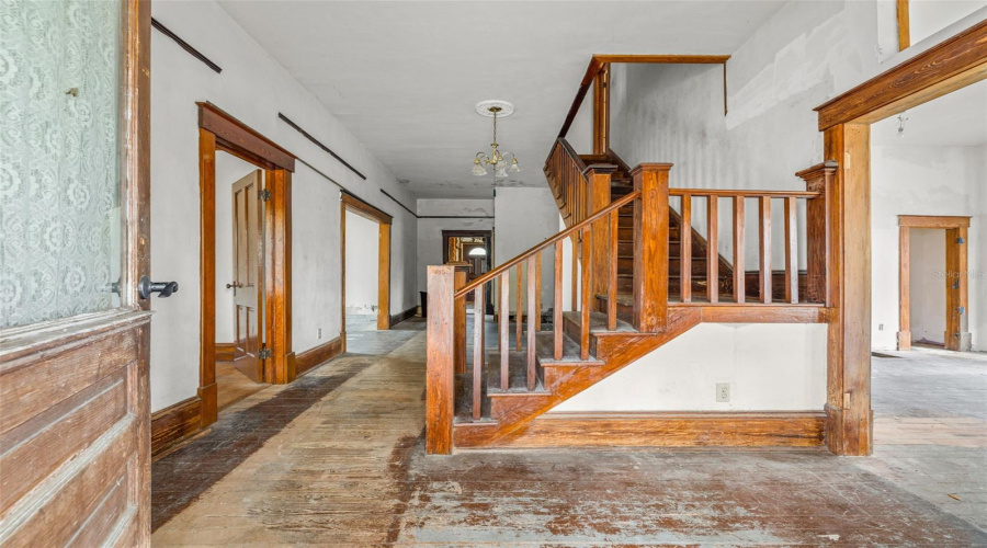 Tarpon Springs, Florida 34689, 4 Bedroom Bedrooms, ,3 Bathroombathrooms,Residential,For Sale,Division,0,Mfru8224317