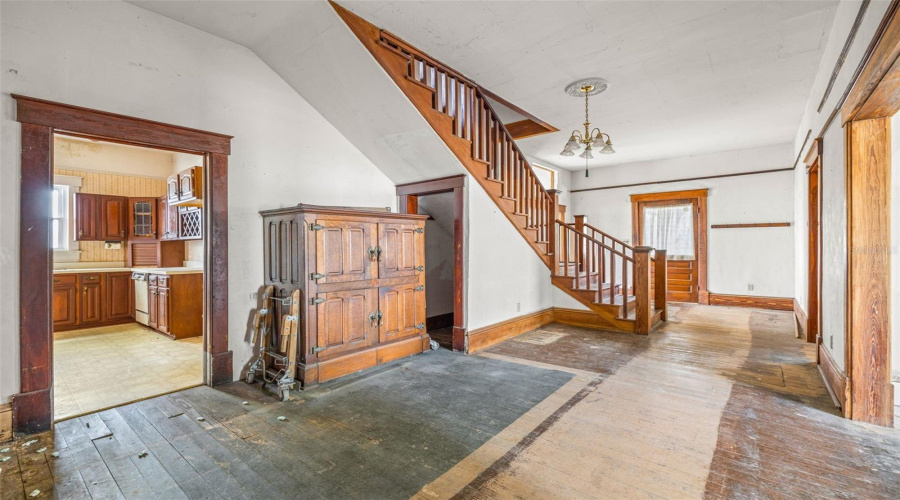 Tarpon Springs, Florida 34689, 4 Bedroom Bedrooms, ,3 Bathroombathrooms,Residential,For Sale,Division,0,Mfru8224317