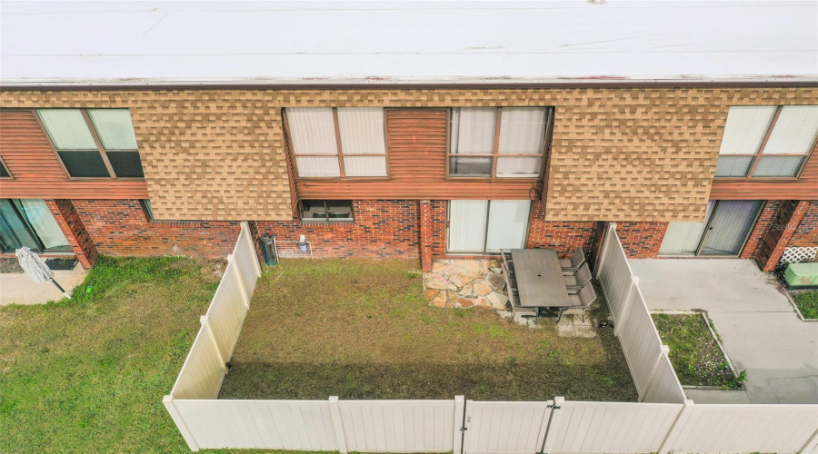 Lakeland, Florida 33801, 4 Bedroom Bedrooms, ,2 Bathroombathrooms,Residential,For Sale,Crystal Lake,0,Mfrl4958401