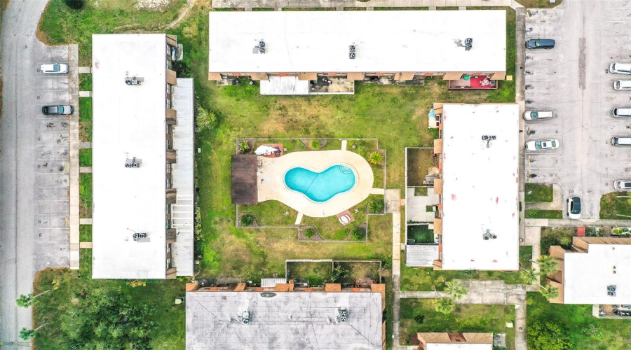 Lakeland, Florida 33801, 4 Bedroom Bedrooms, ,2 Bathroombathrooms,Residential,For Sale,Crystal Lake,0,Mfrl4958401