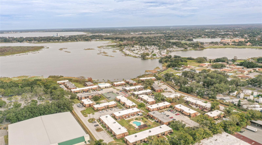 Lakeland, Florida 33801, 4 Bedroom Bedrooms, ,2 Bathroombathrooms,Residential,For Sale,Crystal Lake,0,Mfrl4958401