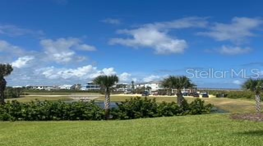 5 Minutes To Pine Lakes Golf Course Clubhouse And Pool