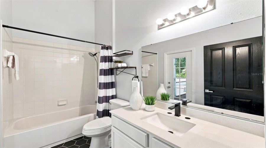 Guest Bathroom 2