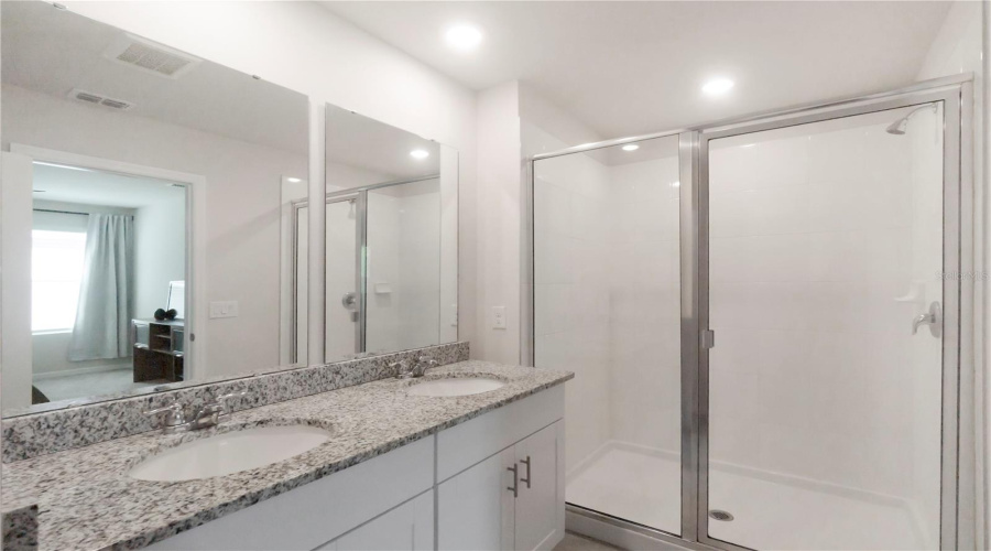 Primary En-Suite