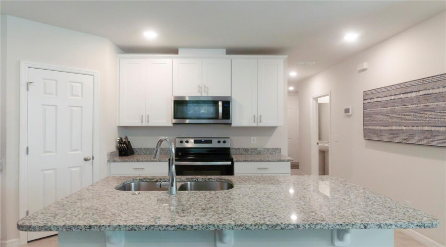 Casselberry, Florida 32707, 3 Bedroom Bedrooms, ,2 Bathroombathrooms,Residential,For Sale,Grand Rue,0,Mfro6433439