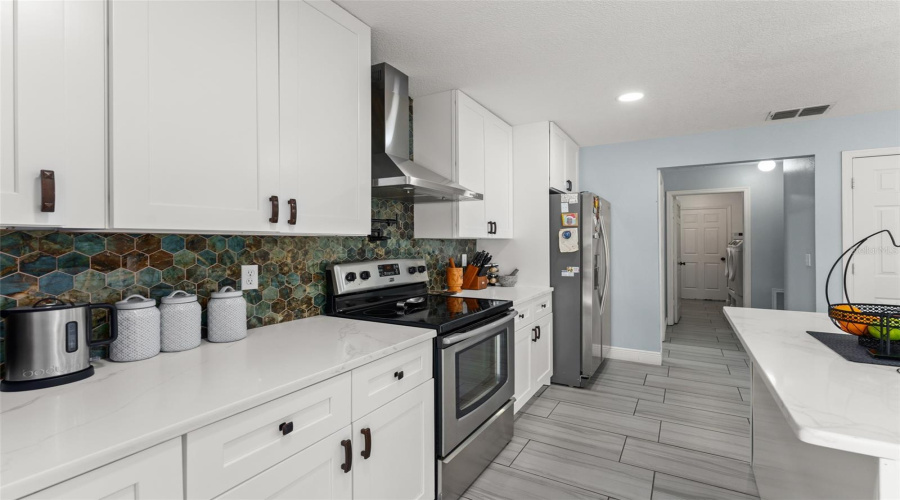 Orlando, Florida 32828, 5 Bedroom Bedrooms, ,2 Bathroombathrooms,Residential,For Sale,Sugargrove,0,Mfro6434914