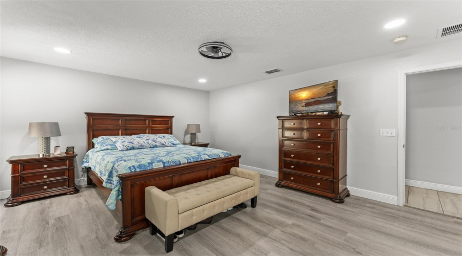 Orlando, Florida 32828, 5 Bedroom Bedrooms, ,2 Bathroombathrooms,Residential,For Sale,Sugargrove,0,Mfro6434914