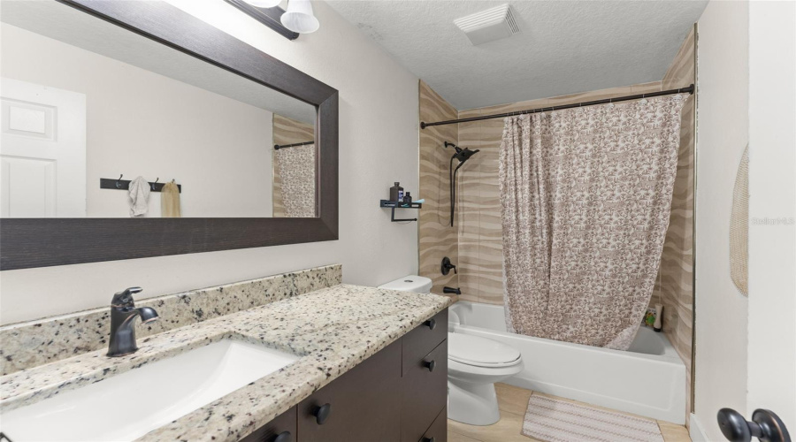 Orlando, Florida 32828, 5 Bedroom Bedrooms, ,2 Bathroombathrooms,Residential,For Sale,Sugargrove,0,Mfro6434914