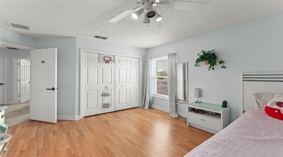 Orlando, Florida 32828, 5 Bedroom Bedrooms, ,2 Bathroombathrooms,Residential,For Sale,Sugargrove,0,Mfro6434914