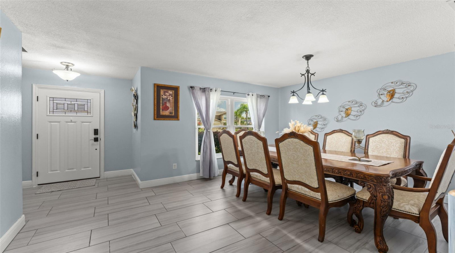 Orlando, Florida 32828, 5 Bedroom Bedrooms, ,2 Bathroombathrooms,Residential,For Sale,Sugargrove,0,Mfro6434914