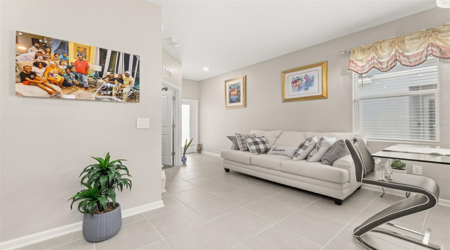 Kissimmee, Florida 34758, 3 Bedroom Bedrooms, ,2 Bathroombathrooms,Residential,For Sale,Ochos Rios,0,Mfrs5155089
