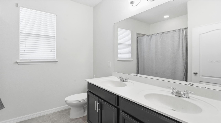 Deland, Florida 32724, 4 Bedroom Bedrooms, ,3 Bathroombathrooms,Residential,For Sale,Victoria Trails Blvd,0,Mfrv4947572