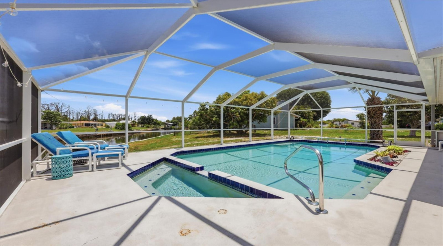 Englewood, Florida 34223, 2 Bedroom Bedrooms, ,2 Bathroombathrooms,Residential,For Sale,6Th,0,Mfrd6148024