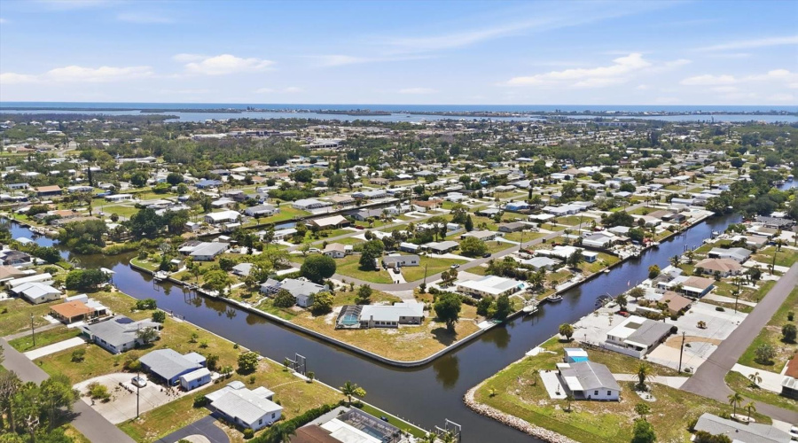 Englewood, Florida 34223, 2 Bedroom Bedrooms, ,2 Bathroombathrooms,Residential,For Sale,6Th,0,Mfrd6148024