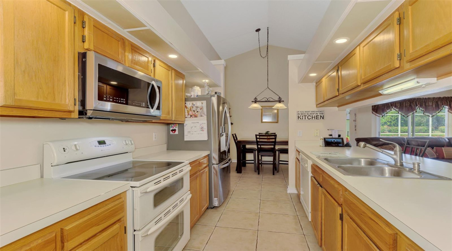 Sarasota, Florida 34243, 4 Bedroom Bedrooms, ,2 Bathroombathrooms,Residential,For Sale,77Th,0,Mfra4703540