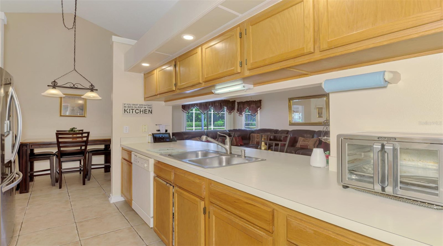 Sarasota, Florida 34243, 4 Bedroom Bedrooms, ,2 Bathroombathrooms,Residential,For Sale,77Th,0,Mfra4703540