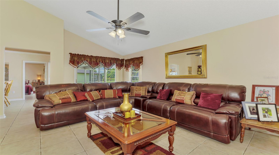 Sarasota, Florida 34243, 4 Bedroom Bedrooms, ,2 Bathroombathrooms,Residential,For Sale,77Th,0,Mfra4703540