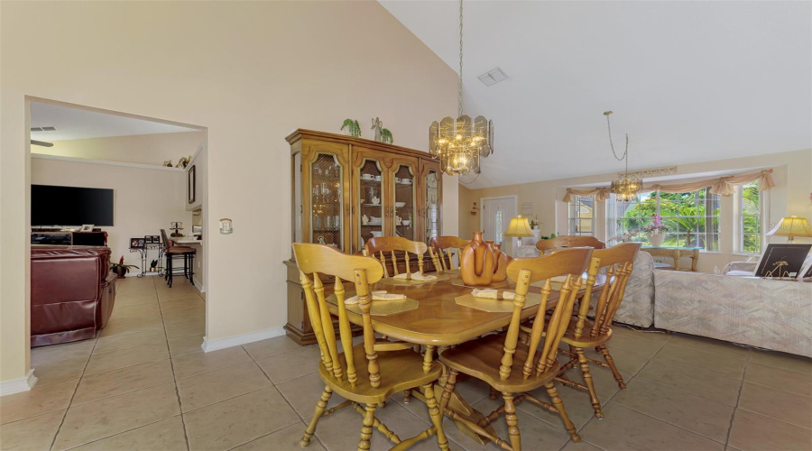 Sarasota, Florida 34243, 4 Bedroom Bedrooms, ,2 Bathroombathrooms,Residential,For Sale,77Th,0,Mfra4703540