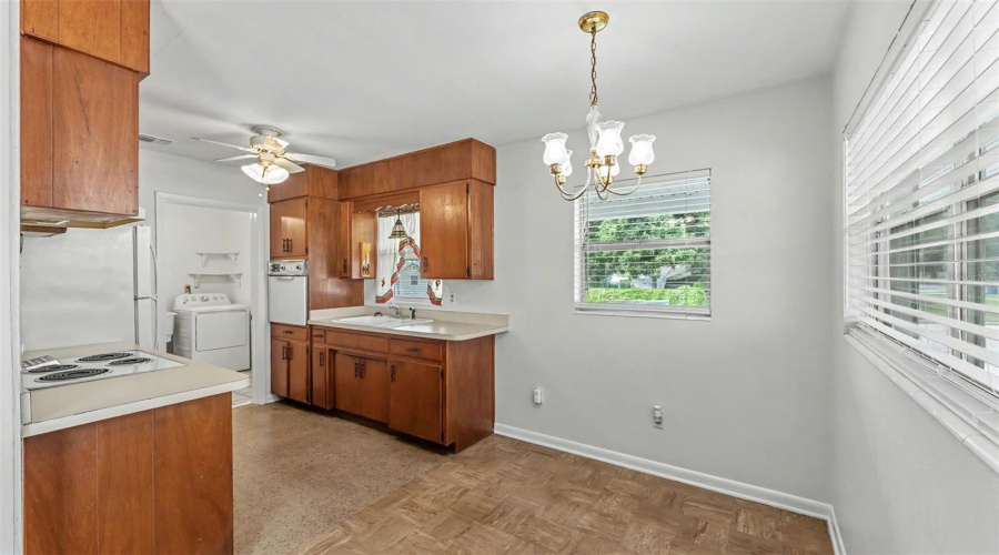 Winter Haven, Florida 33880, 3 Bedroom Bedrooms, ,1 Bathroombathrooms,Residential,For Sale,Roselawn,0,Mfrl4964561
