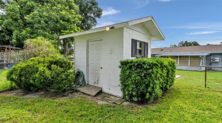 Shed