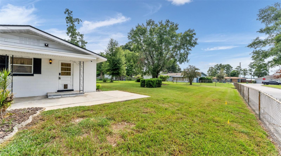 Winter Haven, Florida 33880, 3 Bedroom Bedrooms, ,1 Bathroombathrooms,Residential,For Sale,Roselawn,0,Mfrl4964561