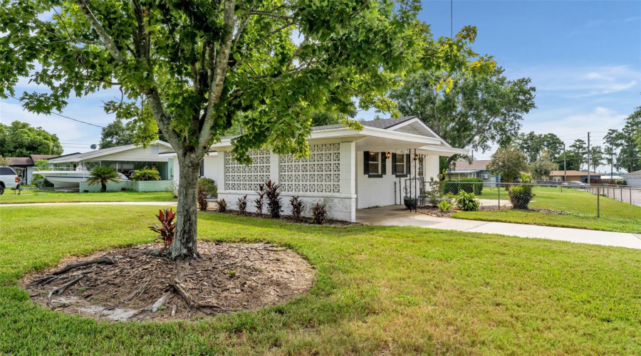 Winter Haven, Florida 33880, 3 Bedroom Bedrooms, ,1 Bathroombathrooms,Residential,For Sale,Roselawn,0,Mfrl4964561