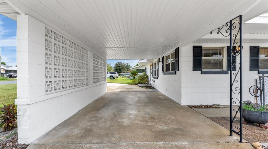 Winter Haven, Florida 33880, 3 Bedroom Bedrooms, ,1 Bathroombathrooms,Residential,For Sale,Roselawn,0,Mfrl4964561