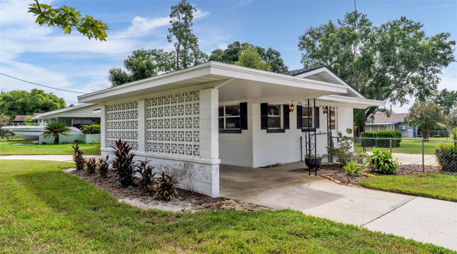 Winter Haven, Florida 33880, 3 Bedroom Bedrooms, ,1 Bathroombathrooms,Residential,For Sale,Roselawn,0,Mfrl4964561