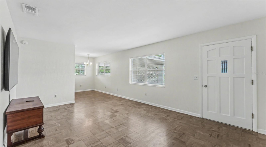 Winter Haven, Florida 33880, 3 Bedroom Bedrooms, ,1 Bathroombathrooms,Residential,For Sale,Roselawn,0,Mfrl4964561