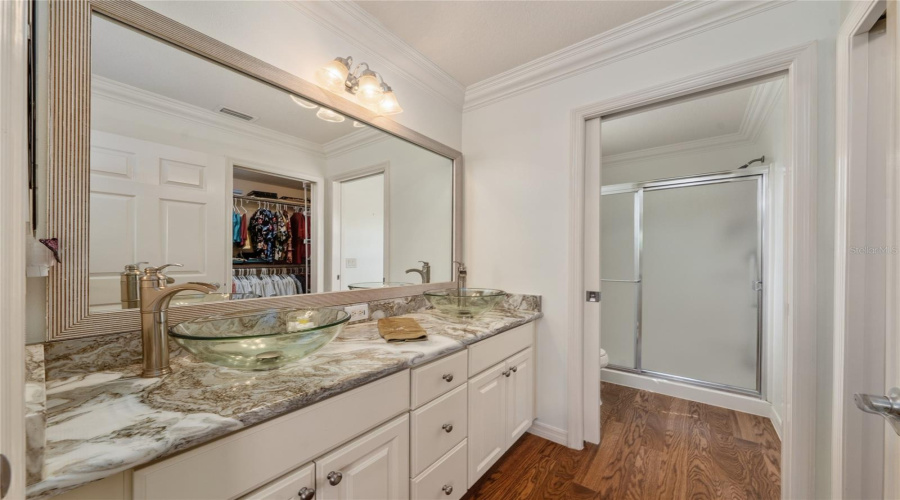Primary Bath With Dual Sinks And Granite