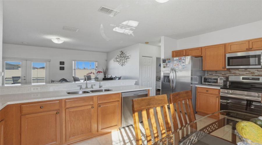 Kissimmee, Florida 34759, 3 Bedroom Bedrooms, ,2 Bathroombathrooms,Residential,For Sale,Cumberland,0,Mfro6384765