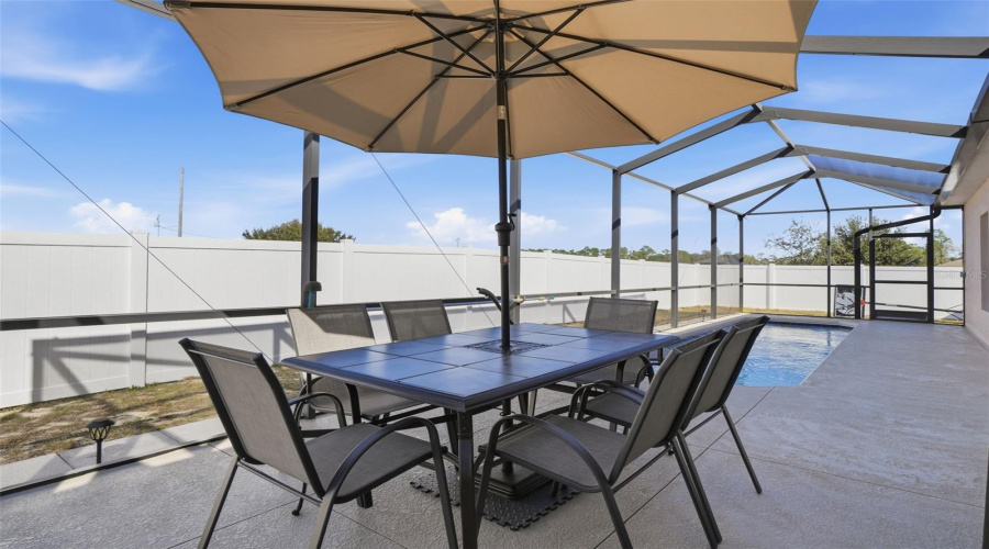 Kissimmee, Florida 34759, 3 Bedroom Bedrooms, ,2 Bathroombathrooms,Residential,For Sale,Cumberland,0,Mfro6384765