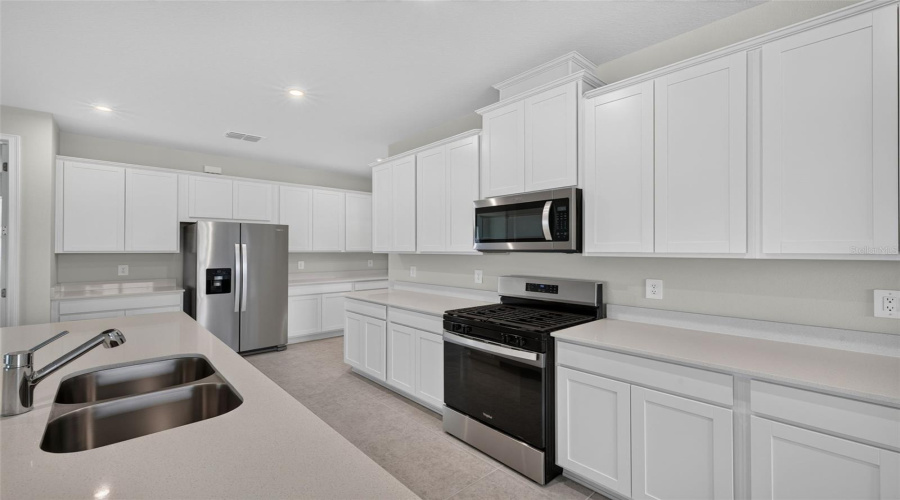 Parrish, Florida 34219, 4 Bedroom Bedrooms, ,3 Bathroombathrooms,Residential,For Sale,Sundance,0,Mfrtb8456951
