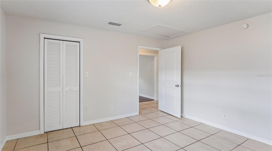 Tampa, Florida 33612, 4 Bedroom Bedrooms, ,2 Bathroombathrooms,Residential,For Sale,10Th,0,Mfrtb8536543