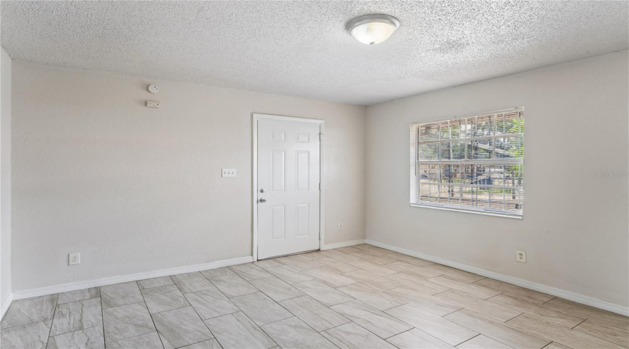 Tampa, Florida 33612, 4 Bedroom Bedrooms, ,2 Bathroombathrooms,Residential,For Sale,10Th,0,Mfrtb8536543