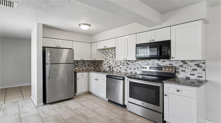 Tampa, Florida 33612, 4 Bedroom Bedrooms, ,2 Bathroombathrooms,Residential,For Sale,10Th,0,Mfrtb8536543