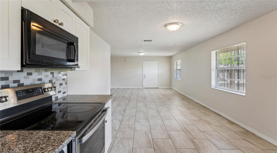 Tampa, Florida 33612, 4 Bedroom Bedrooms, ,2 Bathroombathrooms,Residential,For Sale,10Th,0,Mfrtb8536543