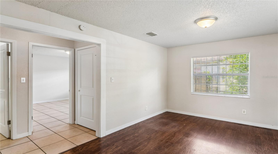 Tampa, Florida 33612, 4 Bedroom Bedrooms, ,2 Bathroombathrooms,Residential,For Sale,10Th,0,Mfrtb8536543