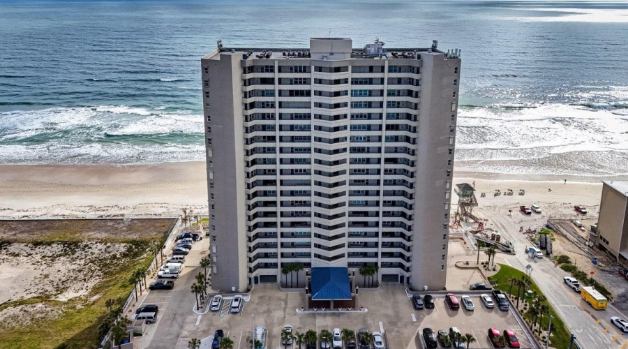 Daytona Beach, Florida 32118, 3 Bedroom Bedrooms, ,3 Bathroombathrooms,Residential,For Sale,Atlantic,0,Mfrns1087968