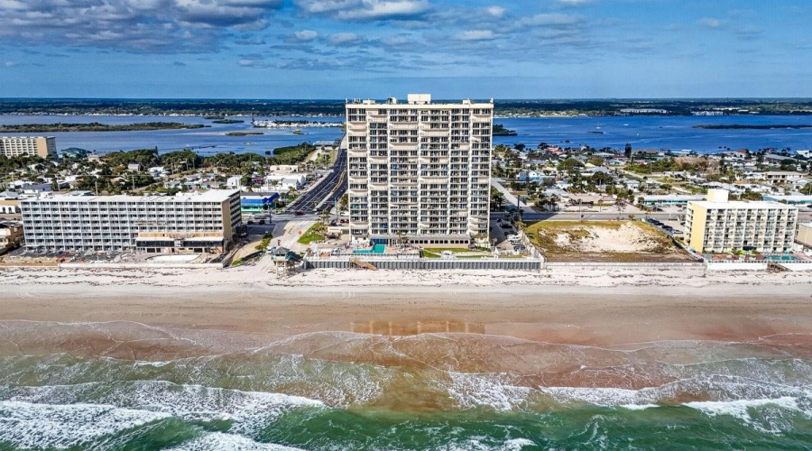 Daytona Beach, Florida 32118, 3 Bedroom Bedrooms, ,3 Bathroombathrooms,Residential,For Sale,Atlantic,0,Mfrns1087968